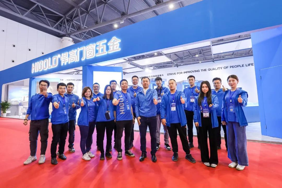 qm球盟会·(中国)球盟会门窗五金登陆成都建博会，原创设计引爆西部第一展
